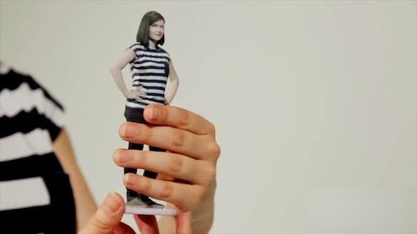 手机自拍已过时 全新的3D自拍机制作你的专属手办