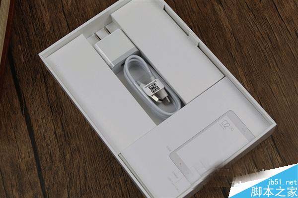 外形好看吗?1499元小米平板3香槟金开箱图赏