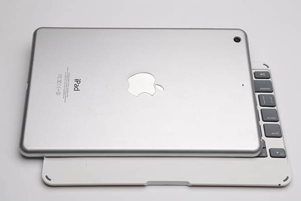 又见土豪金 iPad土豪金版蓝牙键盘谍照曝光