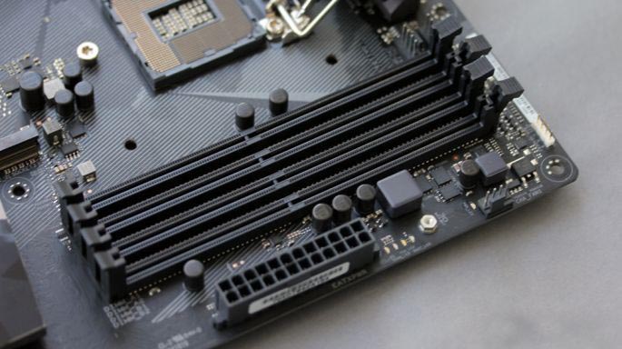 华硕ROG STRIX Z270F GAMING主板评测:骚气个性十足