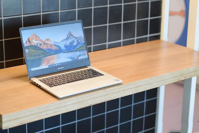 RedmiBook 14性能如何 RedmiBook 14笔记本使用体验及拆解评测