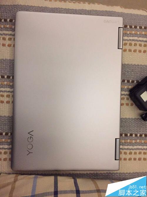联想yoga710 14笔记本怎么拆机更换内存?