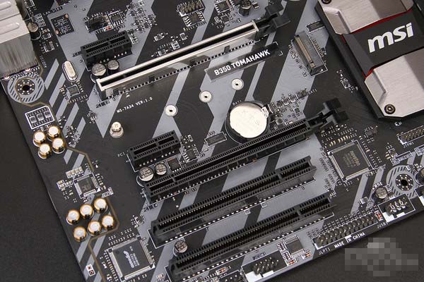 微星b350主板值得买吗？微星B350 TOMAHAWK图文详细评测