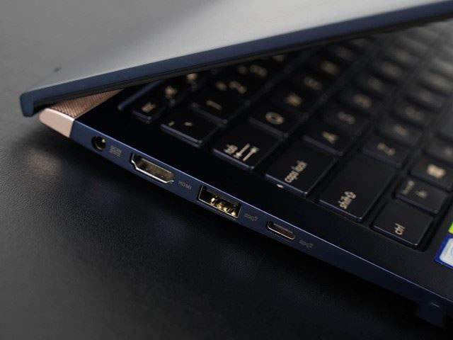 华硕灵耀Deluxe14内部做工怎么样 华硕灵耀Deluxe14拆解简评