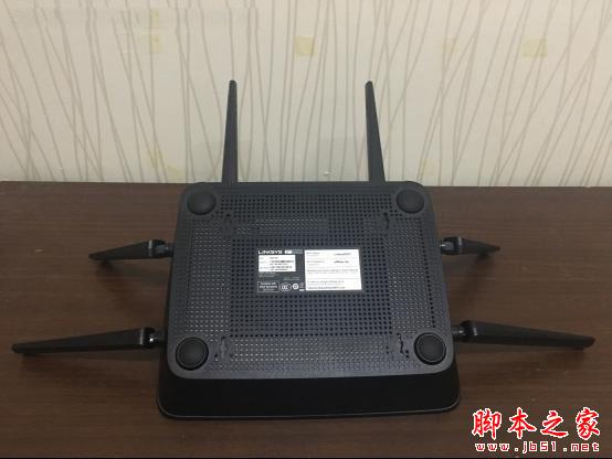 领势Linksys EA9300值得买吗？Linksys EA9300三频无线路由开箱深度评测