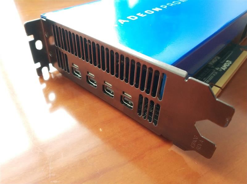 AMD Radeon Pro WX8200专业显卡评测