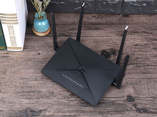 D-Link X路由值得买吗？D-Link DIR-822+路由器拆解评测