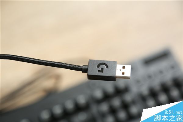 罗技游戏机械键盘G610青轴与红轴版图赏:手感清脆轻盈
