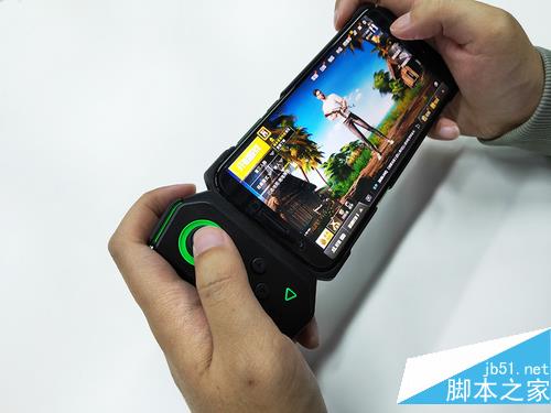 黑鲨二代游戏手柄怎么样？黑鲨第二代游戏手柄上手体验评测