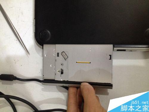 戴尔笔记本P35G拆机全过程图解