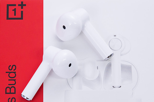 oneplus buds评测 一加首款真无线耳机值得入手吗