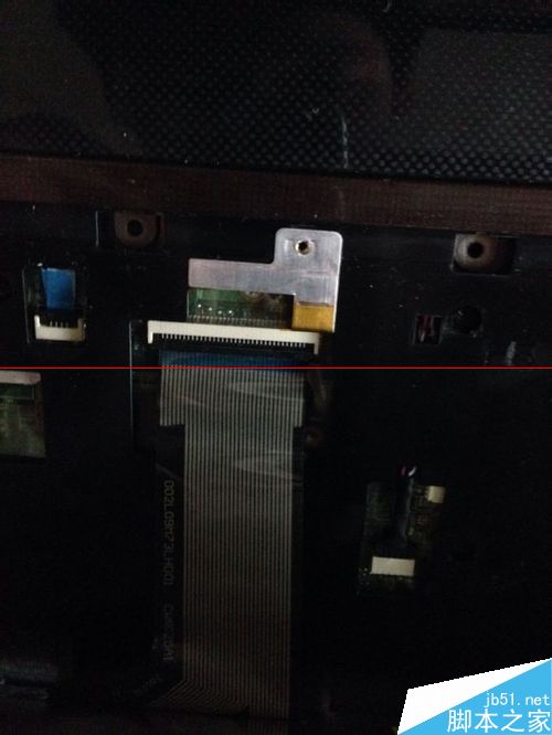 东芝L700怎么拆机清灰？