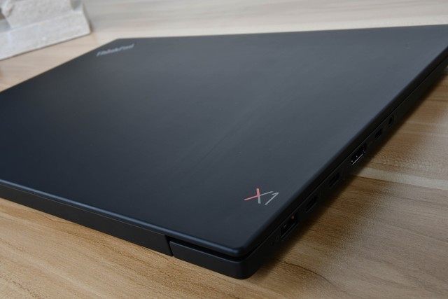 ThinkPad X1隐士值得买吗？ThinkPad X1隐士轻薄设计本详细评测