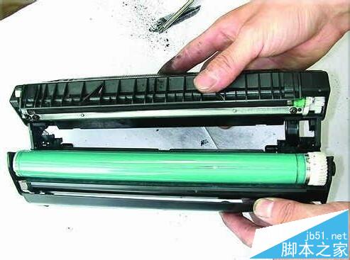 惠普HP 6L激光打印机硒鼓没粉了怎么灌粉?