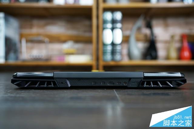 深海泰坦X8Ti值得买？机械革命深海泰坦X8Ti全面图解评测