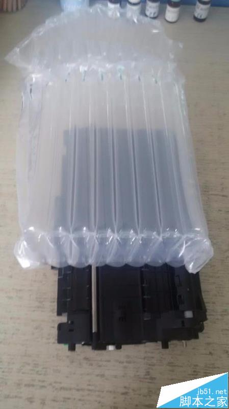 打印机打印不全出现空白黑点该怎么处理?