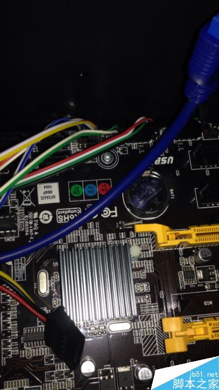 主板电源线怎么接?电脑主板分布的电源线接法介绍