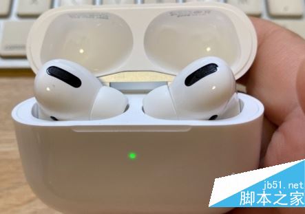苹果AirPods Pro怎么充电 给苹果AirPods Pro充电过程