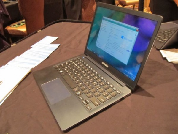 三星Macbook Air新款笔记本ATIV Book 9 只有0.95Kg