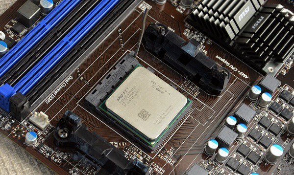 图文直播电脑组装过程：AMD定制八核独显DIY装机教程