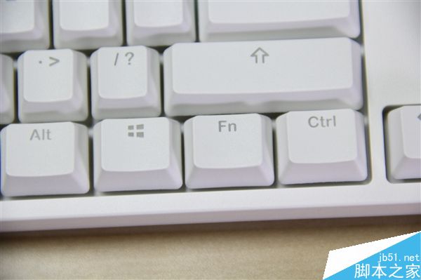 IKBC时光机机械键盘F-RGB开箱图赏:加入RGB背光灯效
