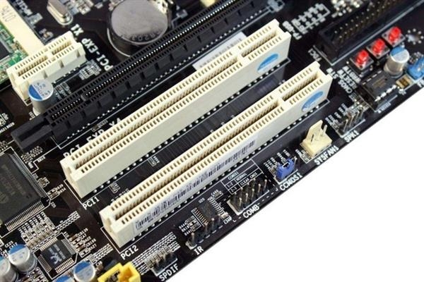 显卡PCI/AGP/PCI-E接口的区别有哪些？PCI-E接口知识科普