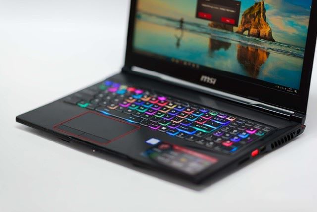 微星GE63VR 7RF怎么样？微星GE63VR GTX1070轻薄游戏本详细评测