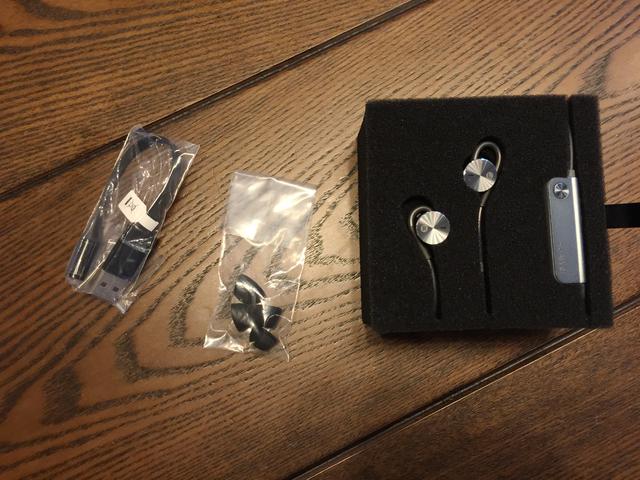荣耀7伴侣 华为主动降噪耳机开箱评测 