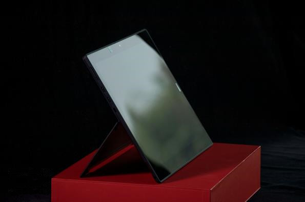 2018新款X1 Tablet Evo值得买吗？ThinkPad X1 Tablet Evo二合一商务本评测