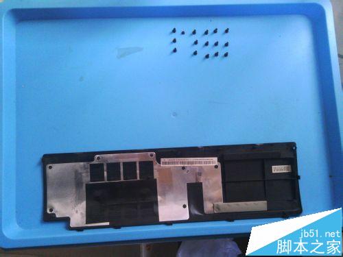 宏基4750g怎么拆机?宏基4750g拆机清灰的图文教程