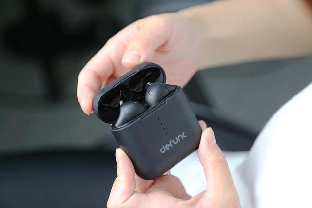 令人惊艳 新品Defunc true go真无线蓝牙耳机详细评测