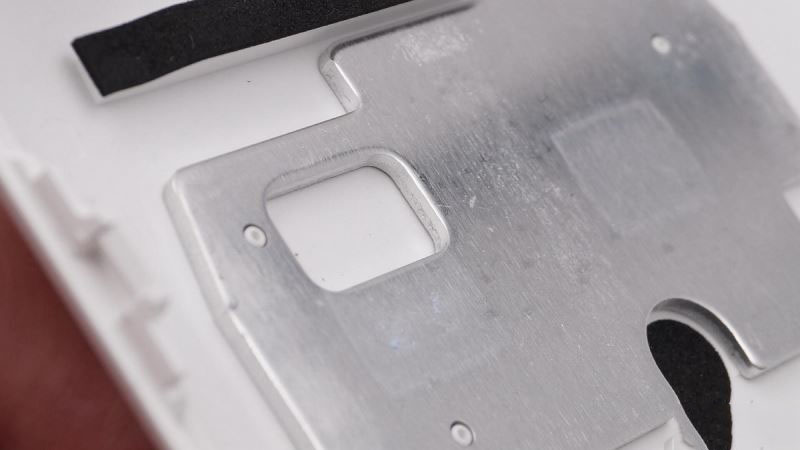 小米小爱触屏音箱内部做工好不好 小米小爱触屏音箱拆解全过程评测