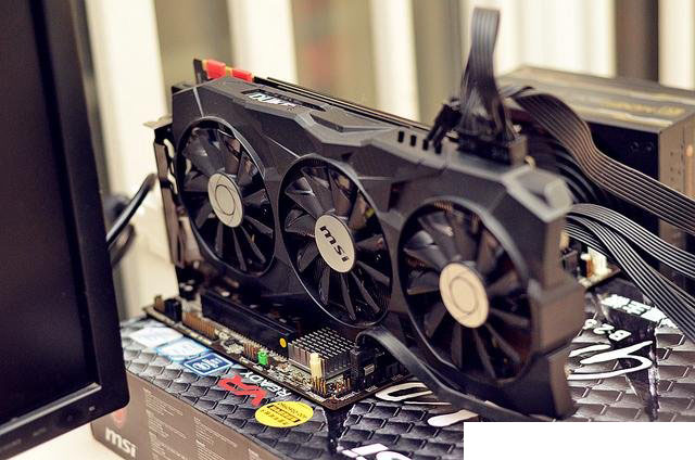 intel奔腾G4560独显测试 奔腾G4560搭配GTX1070性能兼容评测