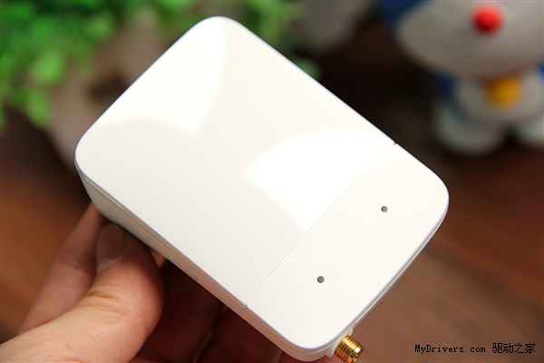 300Mbps Wi-Fi增强神器新版极卫星2015开箱图赏