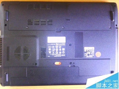 宏基4750g怎么拆机?宏基4750g拆机清灰的图文教程