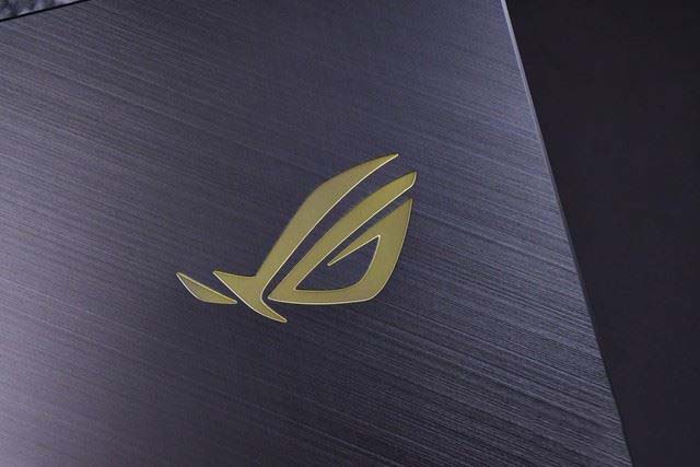 ROG枪神2s Plus值得买吗 万元游戏本ROG枪神2s Plus详细评测