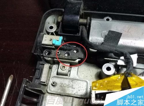 宏基aspire e1 471g笔记本屏幕拆解过程图解