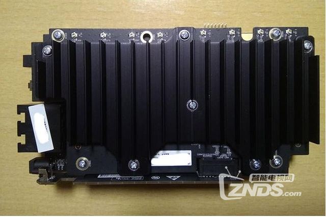 斐讯K3路由器内部做工如何？斐讯K3路由器拆解图评测