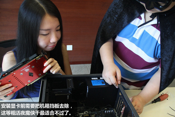 美女组装电脑装机教程：i5-6500全侧透光效DIY装机全过程图文详解