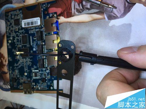 无线路由器怎么换天线? 无线路由改装SMA天线接口的教程