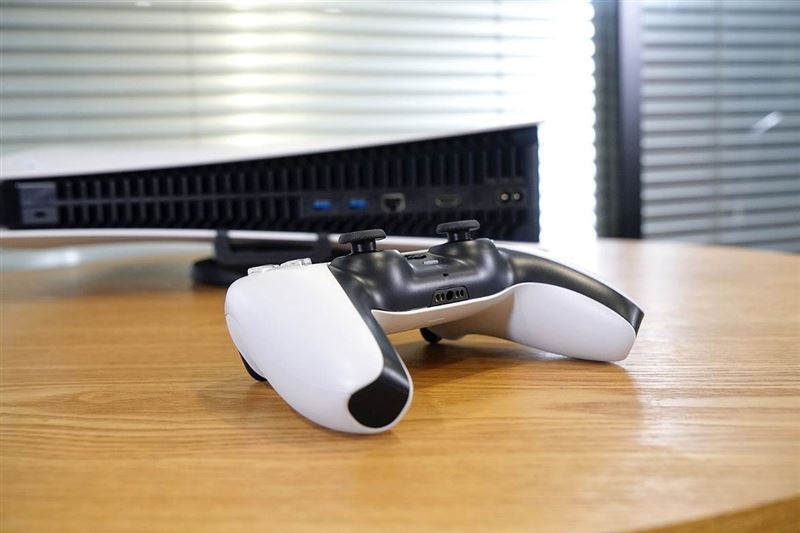 索尼PS5值得入手吗 支持4K光追完美主机索尼Playstation5详细评测