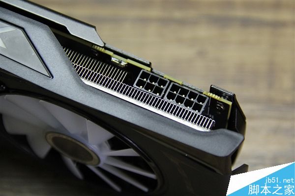 AMD RX 580/570/550国内各大显卡厂商的新卡海量图赏