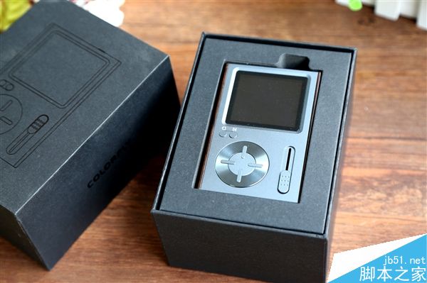 七彩虹HIFI C10开箱图赏:更加便携外观更精简