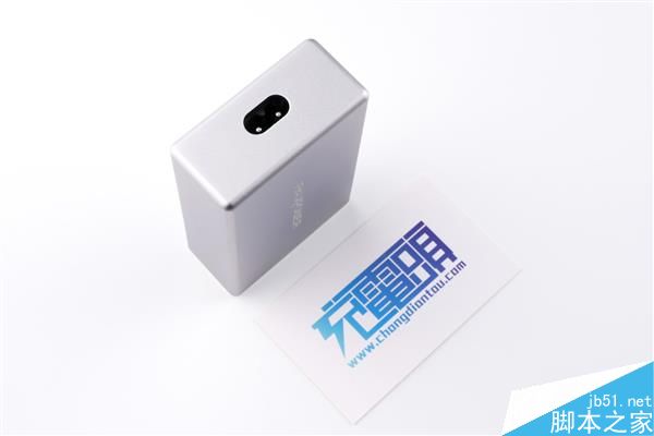 高逼格!RAVPower保时捷设计四口桌充与移动电源开箱图赏