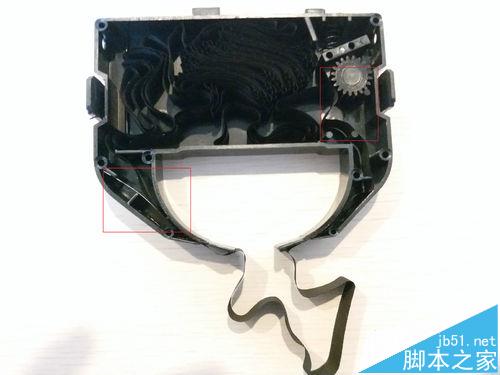 爱普生LQ 680K打印机怎么更换色带?