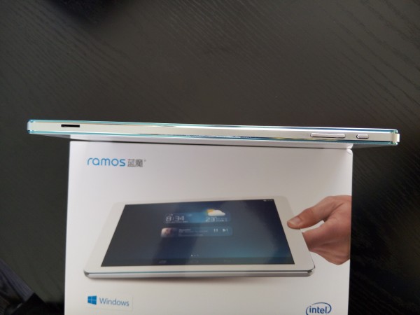 [图+视频]8.9寸Intel芯：Win8.1平板电脑 蓝魔i9s开箱