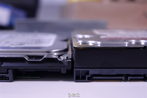 新一代小米路由器换硬盘图文教程：容量暴增两倍