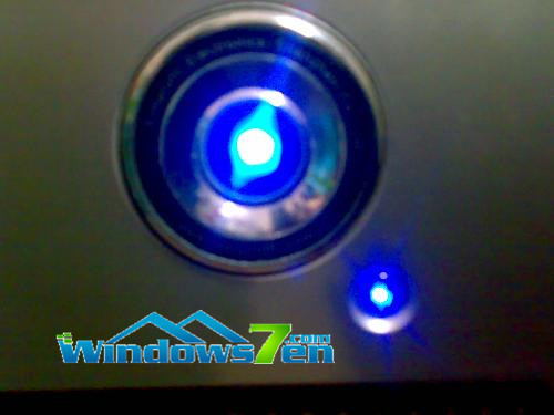 Win7系统硬盘指示灯一直闪貌似不停的原因及解决方法