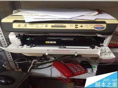 联想M7205打印机怎么添加油墨?