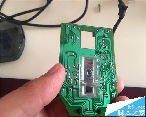 鼠标滚轮失灵该怎么拆解维修?